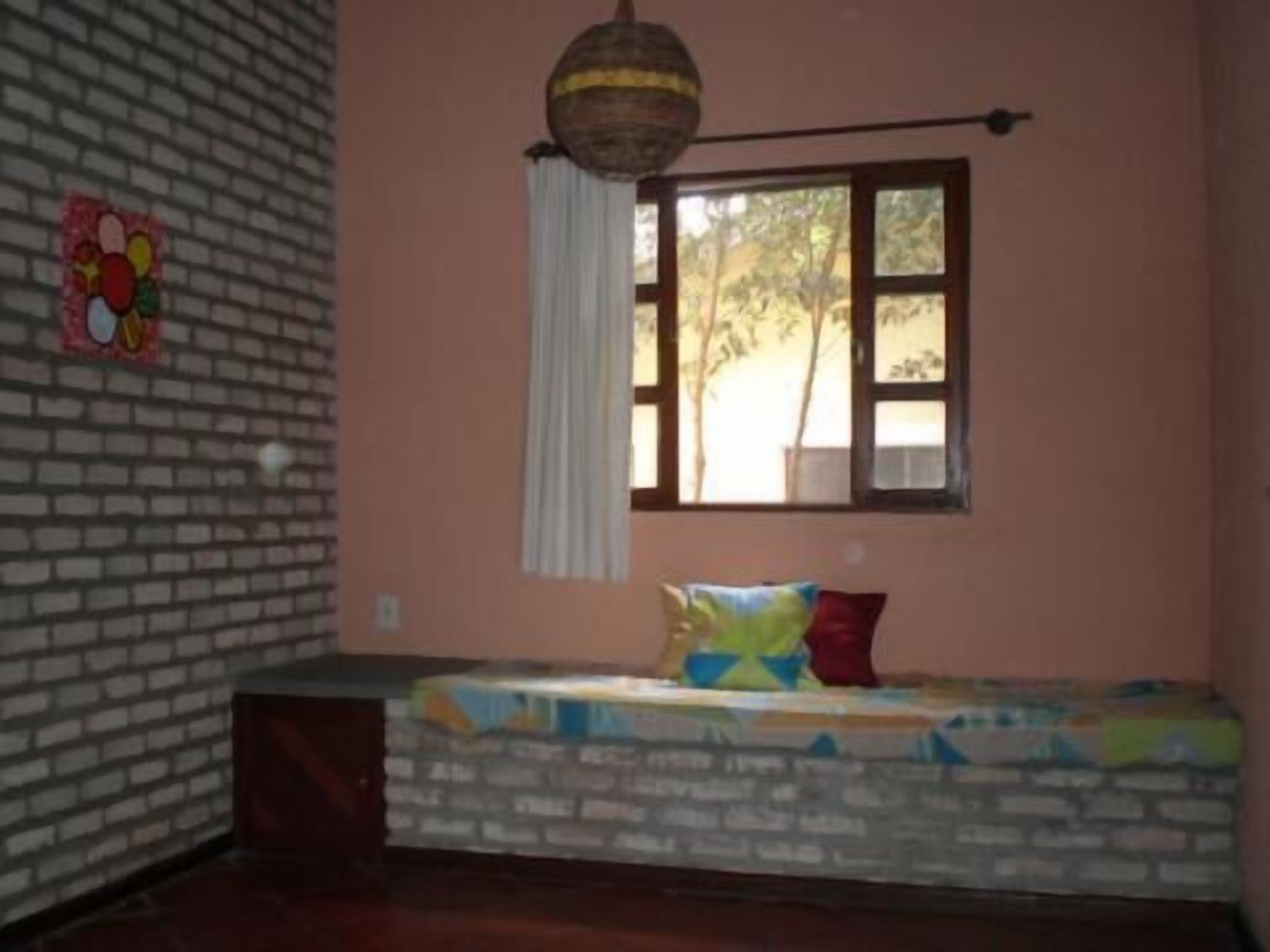 Frigobar, cortinas blackout, Wi-Fi de cortesia, roupa de cama