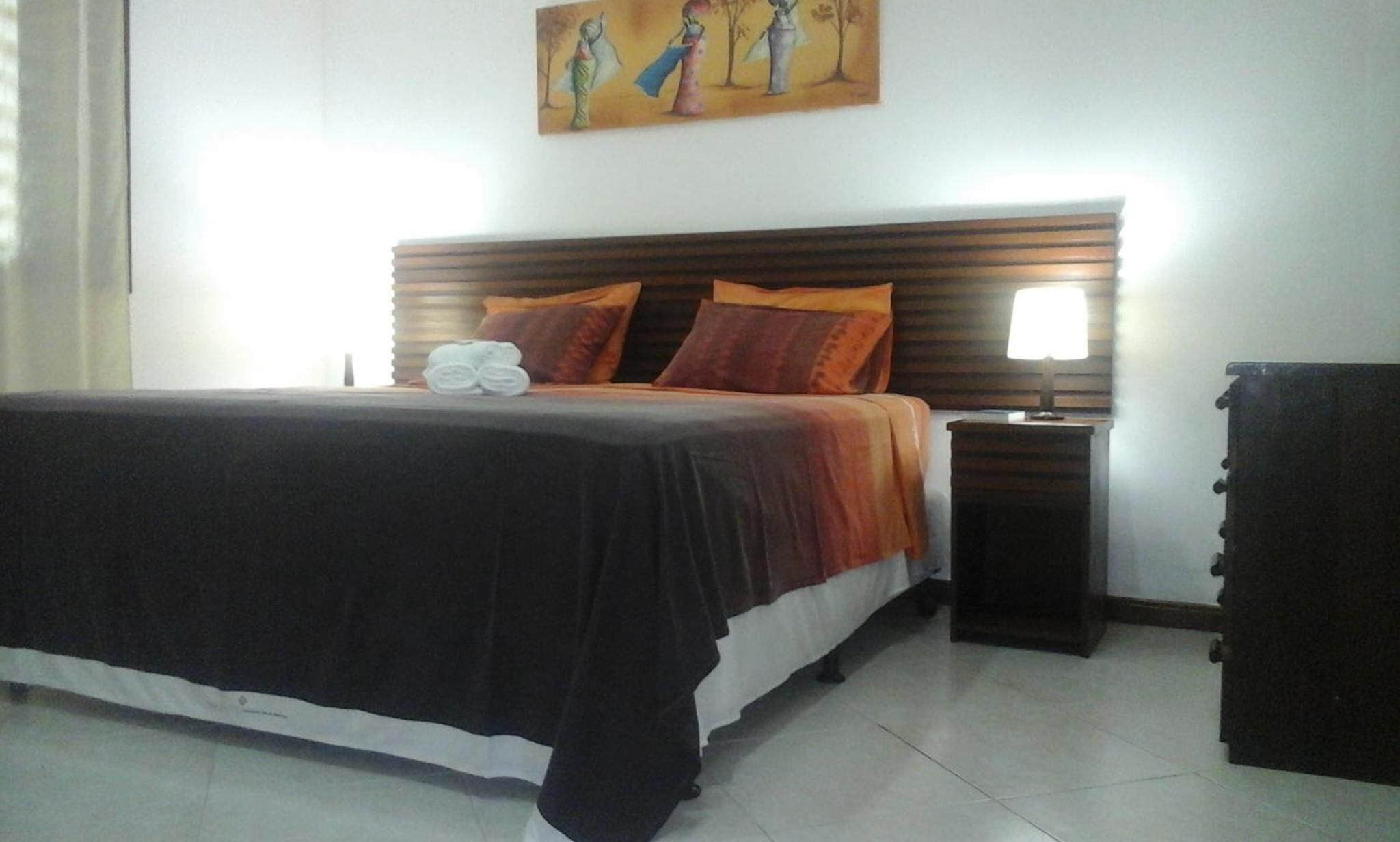 Minibar, rideaux occultants, Wi-Fi gratuit, draps fournis