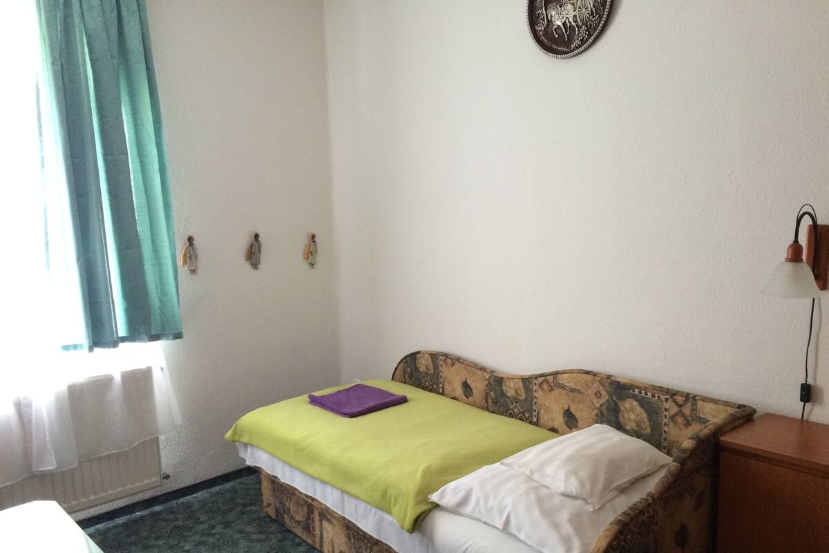 Economy Single Room