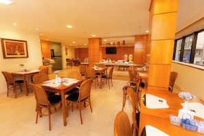 Coffee and/or coffee maker - Rede Andrade Hotel Canadá (Rio de Janeiro)