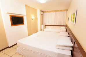 Apto Standard Casal + 1 | 客房内保险箱、办公桌、隔音、免费 WiFi