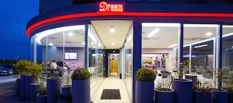Dream Hotel