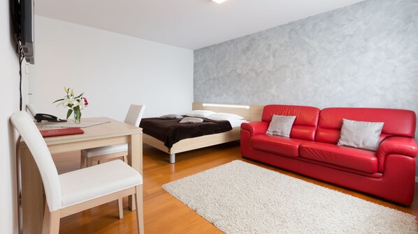 Apartment, Kitchenette