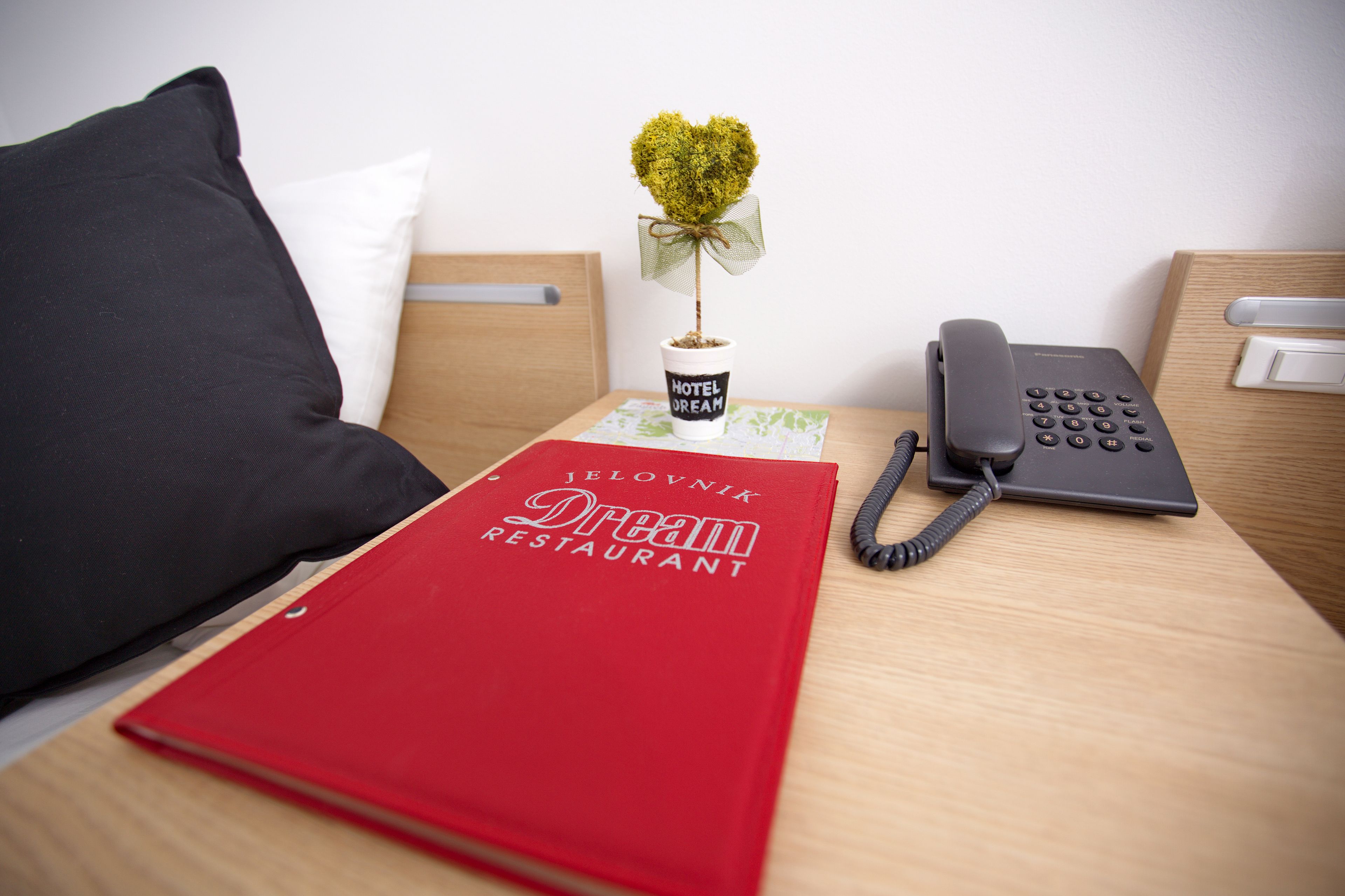 comfort triple room | 1 bedroom, minibar, in-room safe, desk