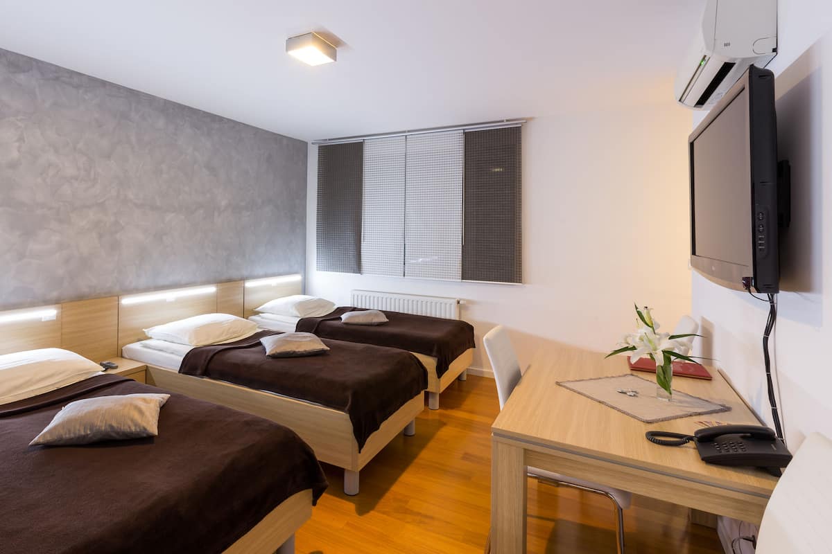 Apartment, Kitchenette | View from room