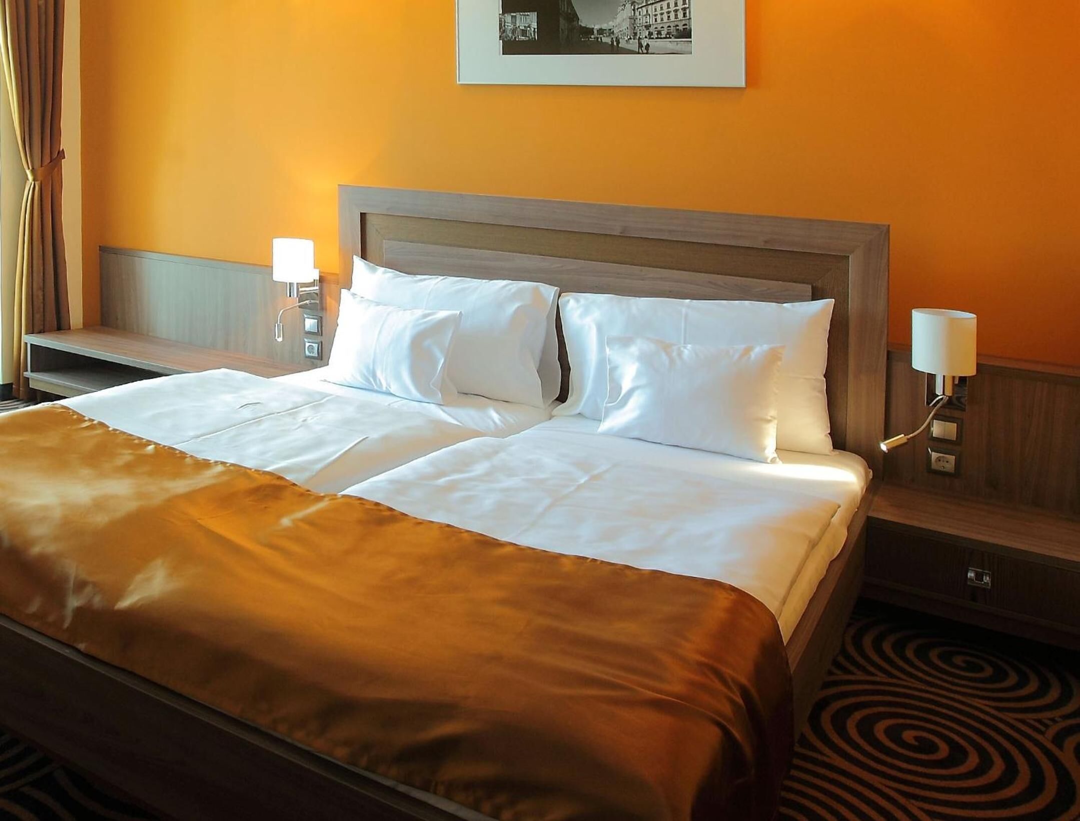 1 Schlafzimmer, Minibar, Zimmersafe, Schreibtisch