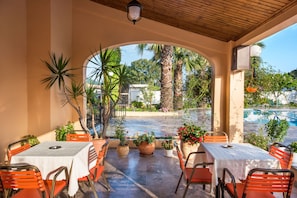 Porch - Sunset Hotel Corfu (Corfu)