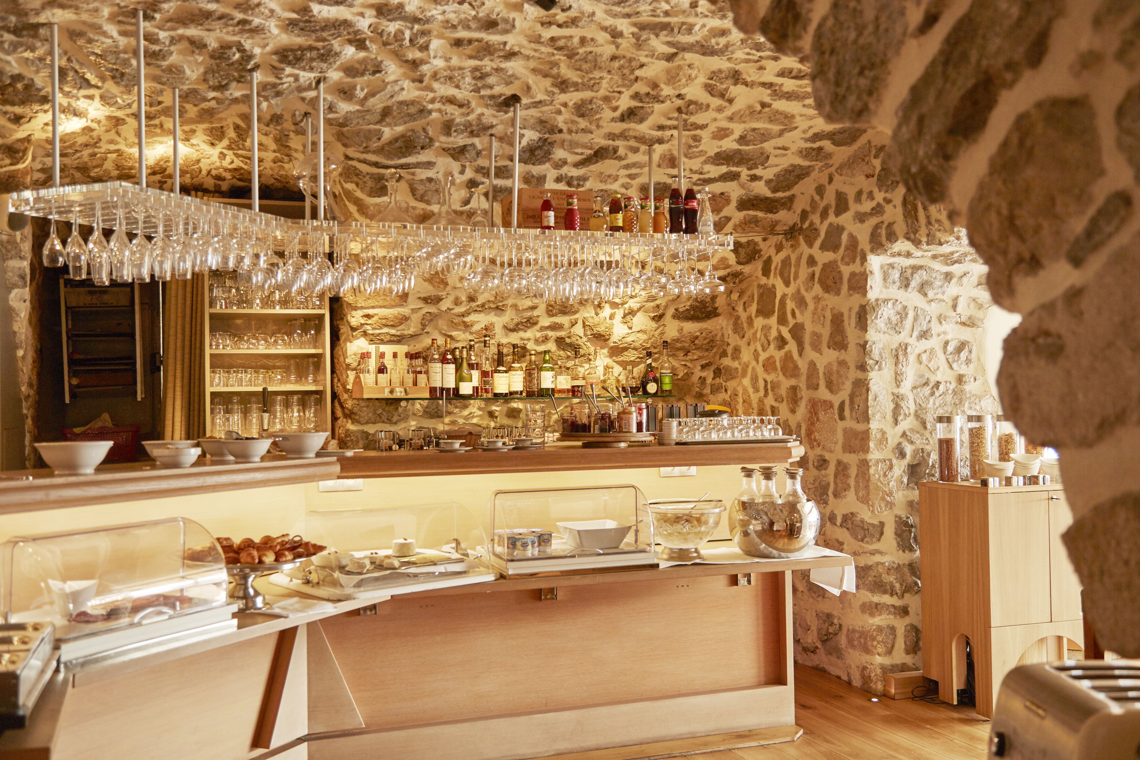 Daily buffet breakfast (EUR 20 per person)