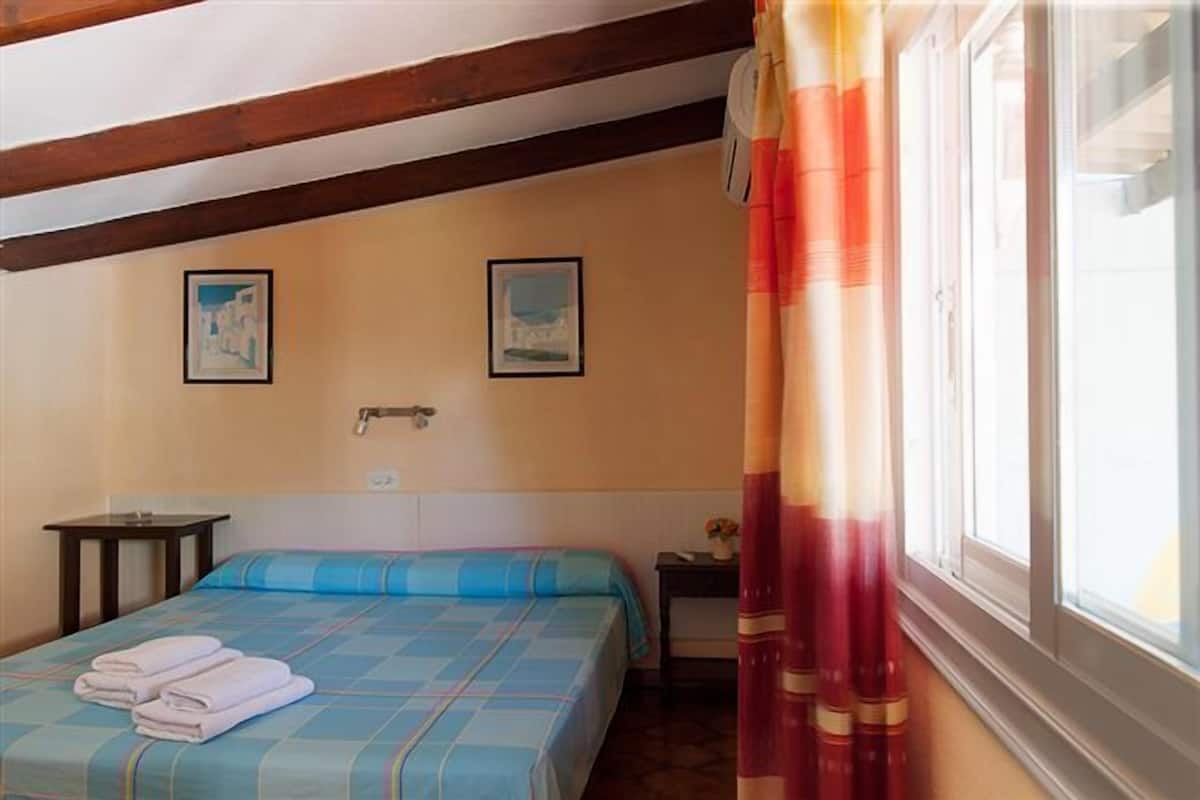 Double Room | Cribs (free), rollaway beds (surcharge), WiFi (free)