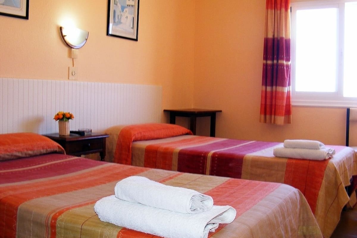 Free cots/infant beds, rollaway beds, free WiFi