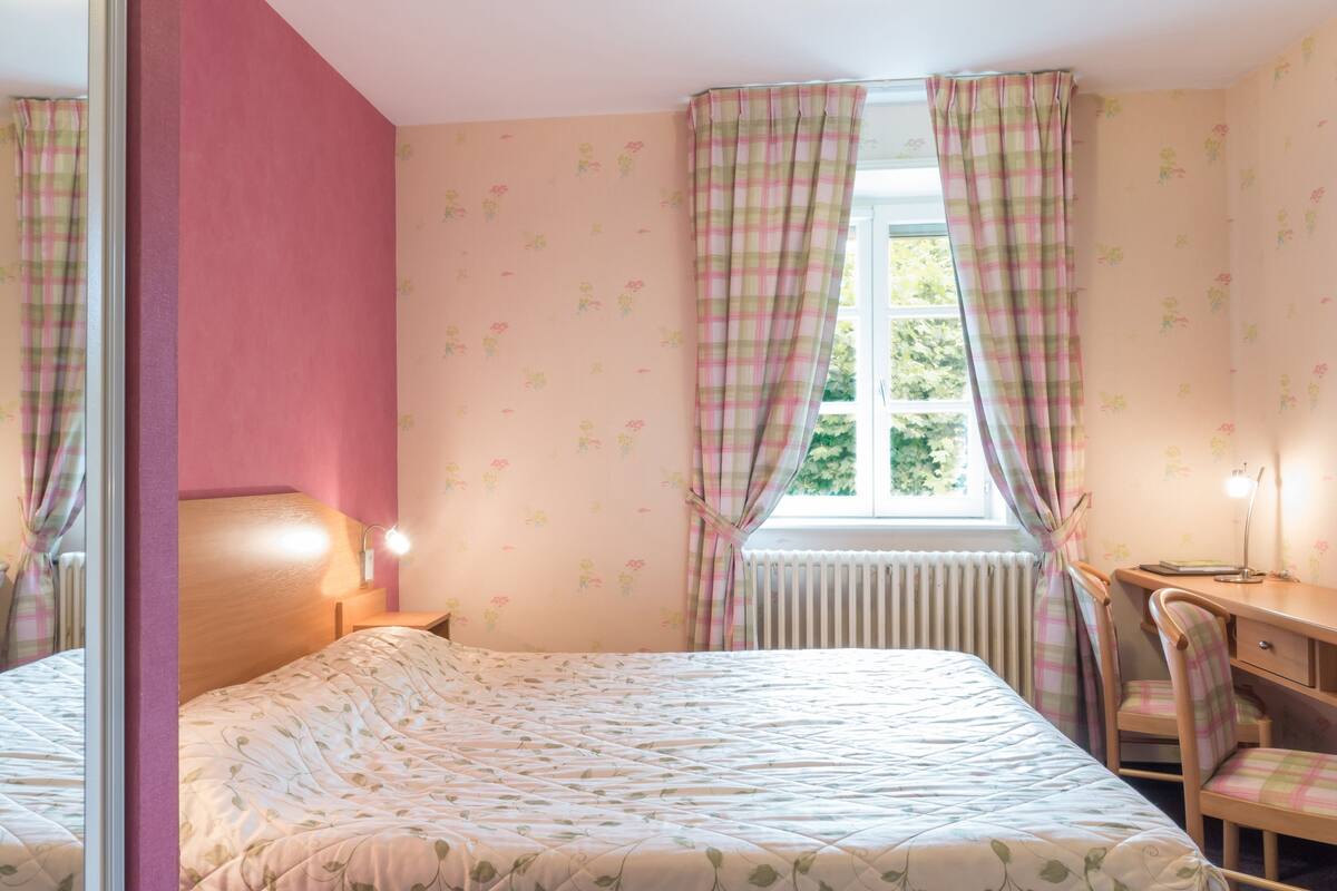 classic double room | premium bedding, desk, soundproofing, cots/infant beds