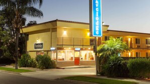 A Travelodge hotel with a visible lobby and entrance. - Travelodge by Wyndham Brea (Brea)