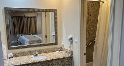 Travelodge by Wyndham Brea