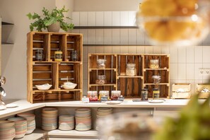 Daily buffet breakfast for a fee - JUFA Hotel Bregenz (Bregenz)
