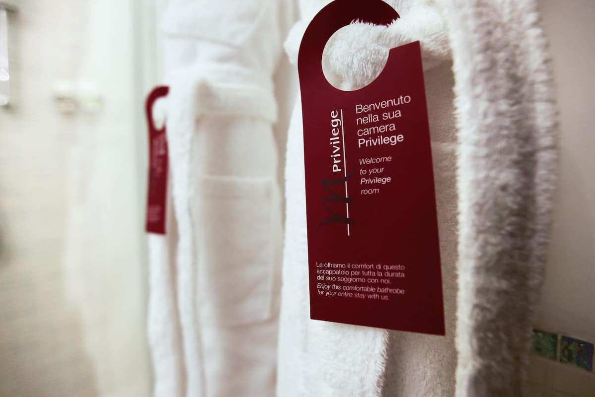 Privilege, Room, 1 Double Bed | Premium bedding, minibar, in-room safe, desk