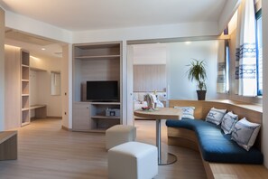 Suite, 1 lit double (Eclipse Suite) | Coin séjour