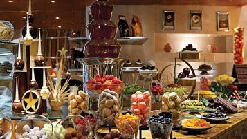 Daily buffet breakfast (SAR 130 per person)