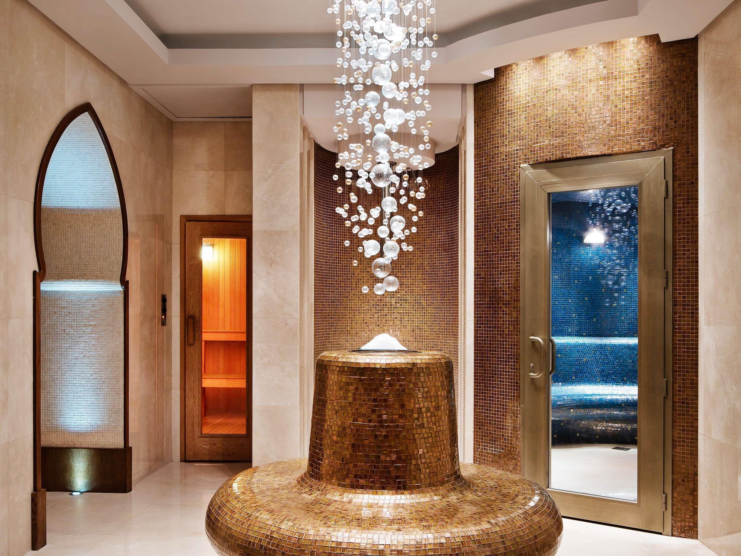 Sauna, steam room, body treatments, aromatherapy, hot stone massages