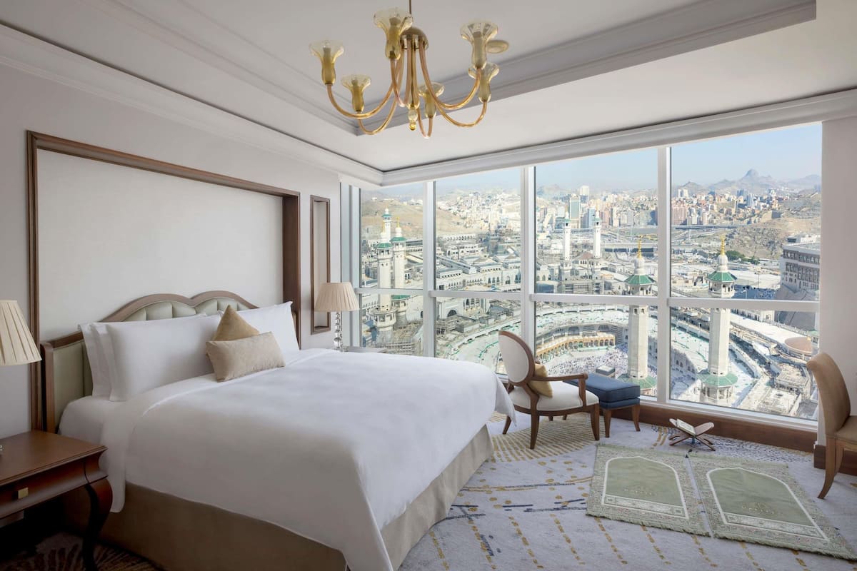 Panoramic Suite, 1 Bedroom (Kaaba View) | 2 bedrooms, premium bedding, minibar, in-room safe