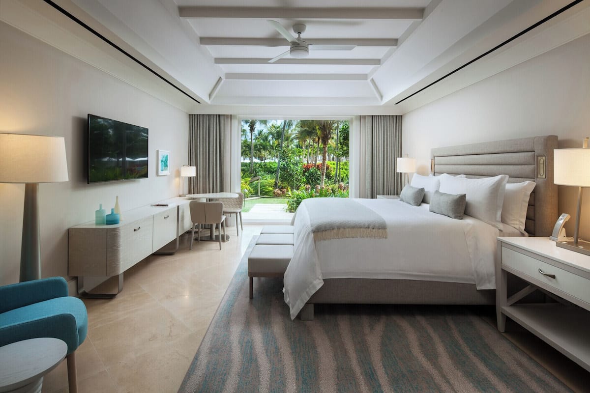 Suite, 1 Bedroom, Garden View | Egyptian cotton sheets, premium bedding, down comforters, pillowtop beds