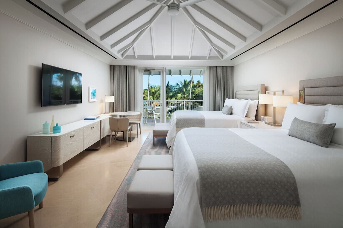 Egyptian cotton sheets, premium bedding, down comforters, pillowtop beds