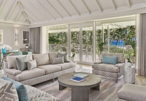 Suite, Oceanfront (Governor) | Living area | LCD TV, Netflix, pay movies, streaming services