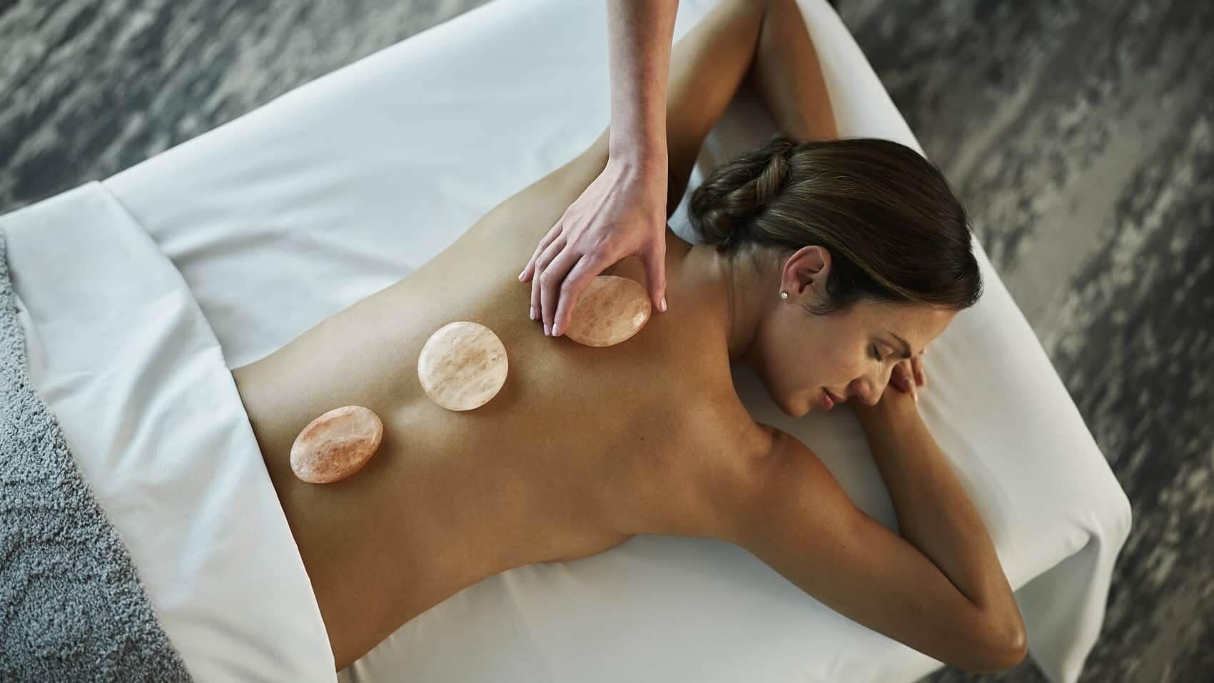 Couples treatment rooms, sauna, hot tub, steam room, body treatments