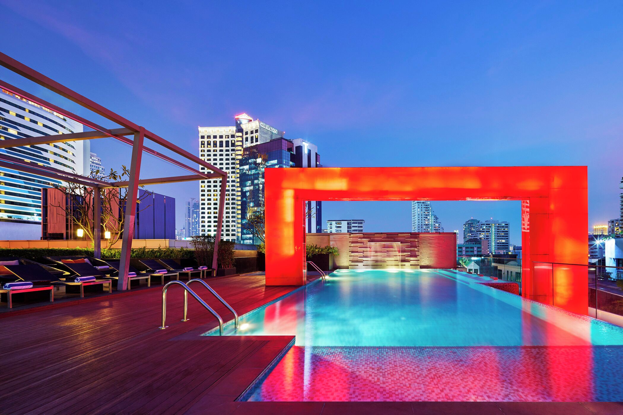 Outdoor pool, pool loungers