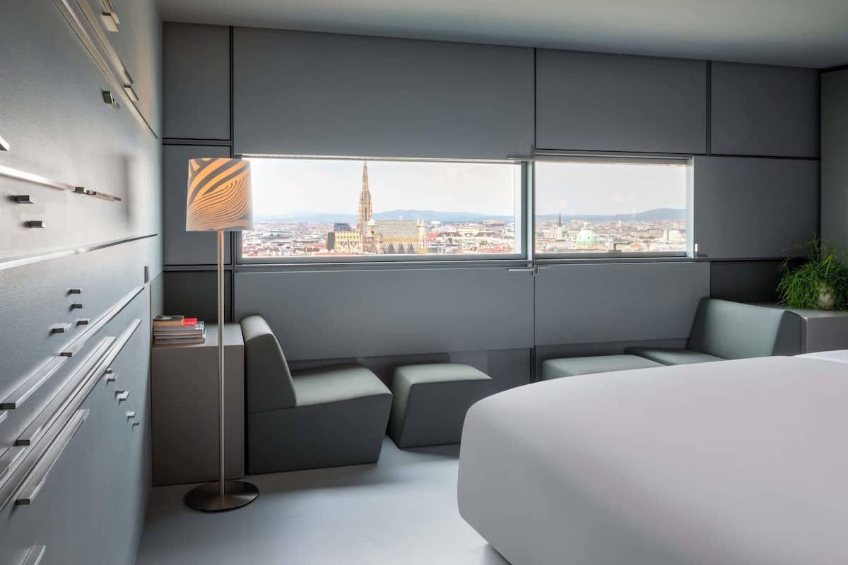 SO/ VIP, Panoramic View (Suite)