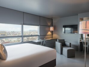 SO/ Lofty, St. Stephen's Cathedral View (Suite) | Roupas de cama premium, frigobar, cofres nos quartos