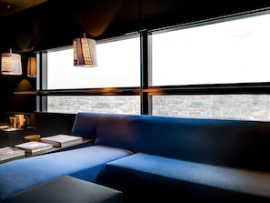 SO/ Black, Danube Canal View (Suite) | Vista para a cidade