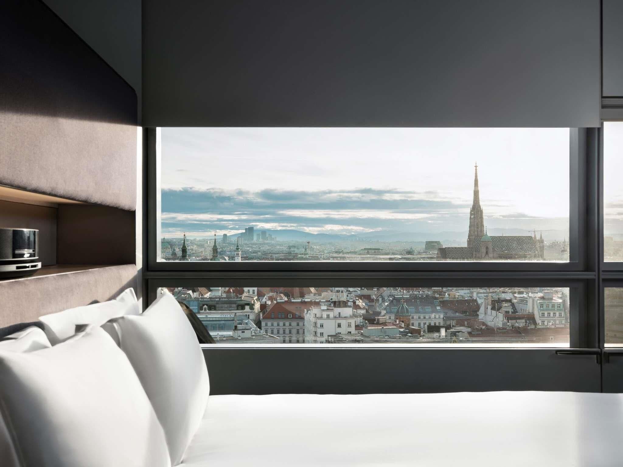 Executive Room (Cathedral View), King Bed | Premium bedding, minibar, in-room safe, individually decorated