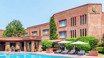 Outdoor pool, pool umbrellas