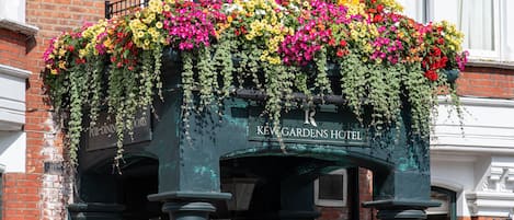 Fachada da propriedade