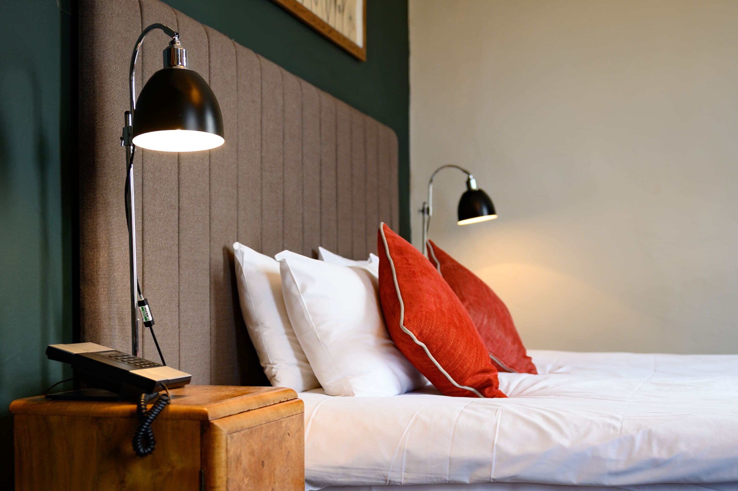 hypo-allergenic bedding, desk, iron/ironing board, free wifi