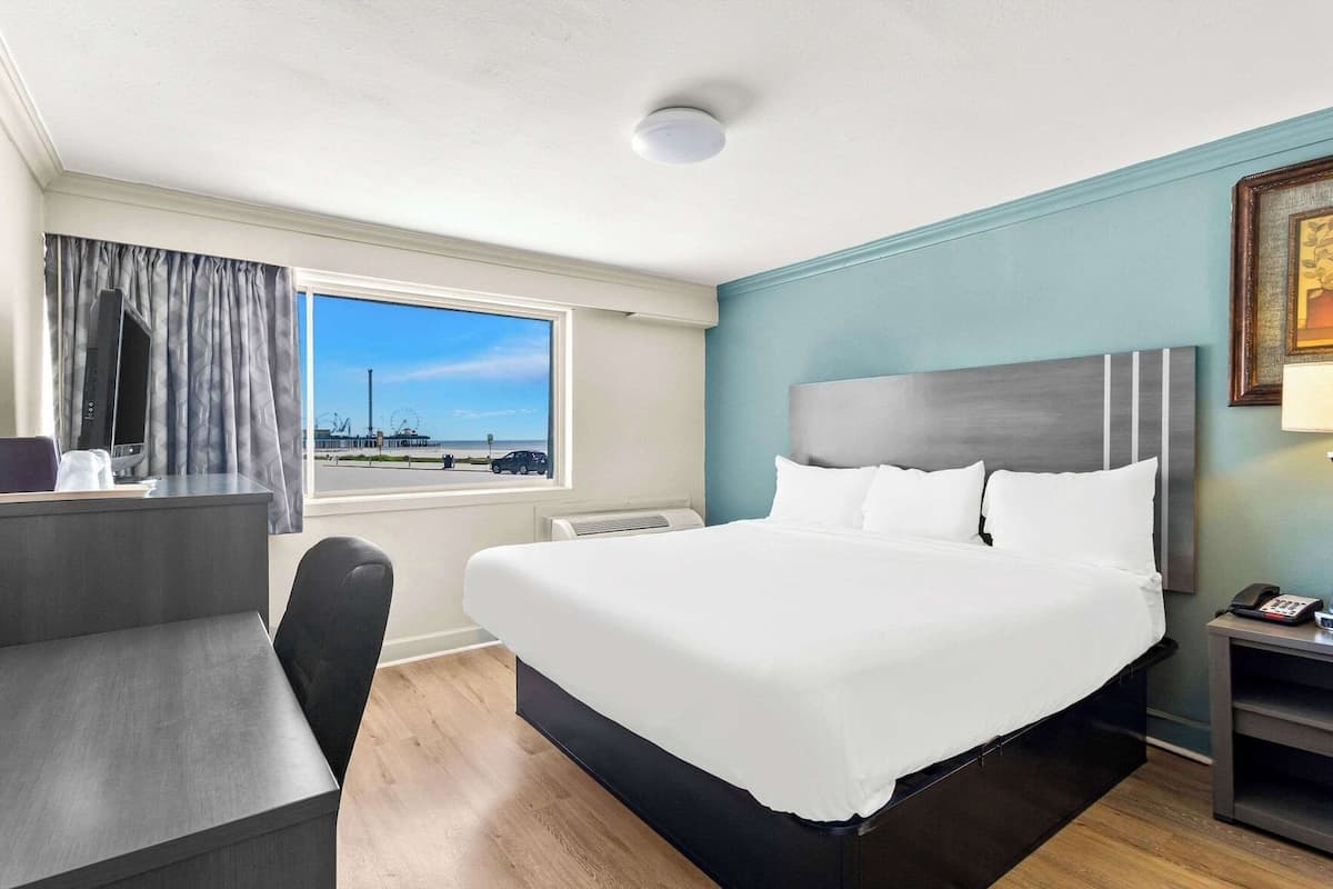 Desk, iron/ironing board (on request), WiFi (free), bed sheets