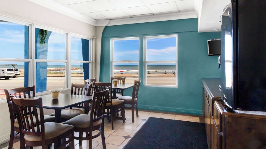 Econo Lodge Galveston Seawall