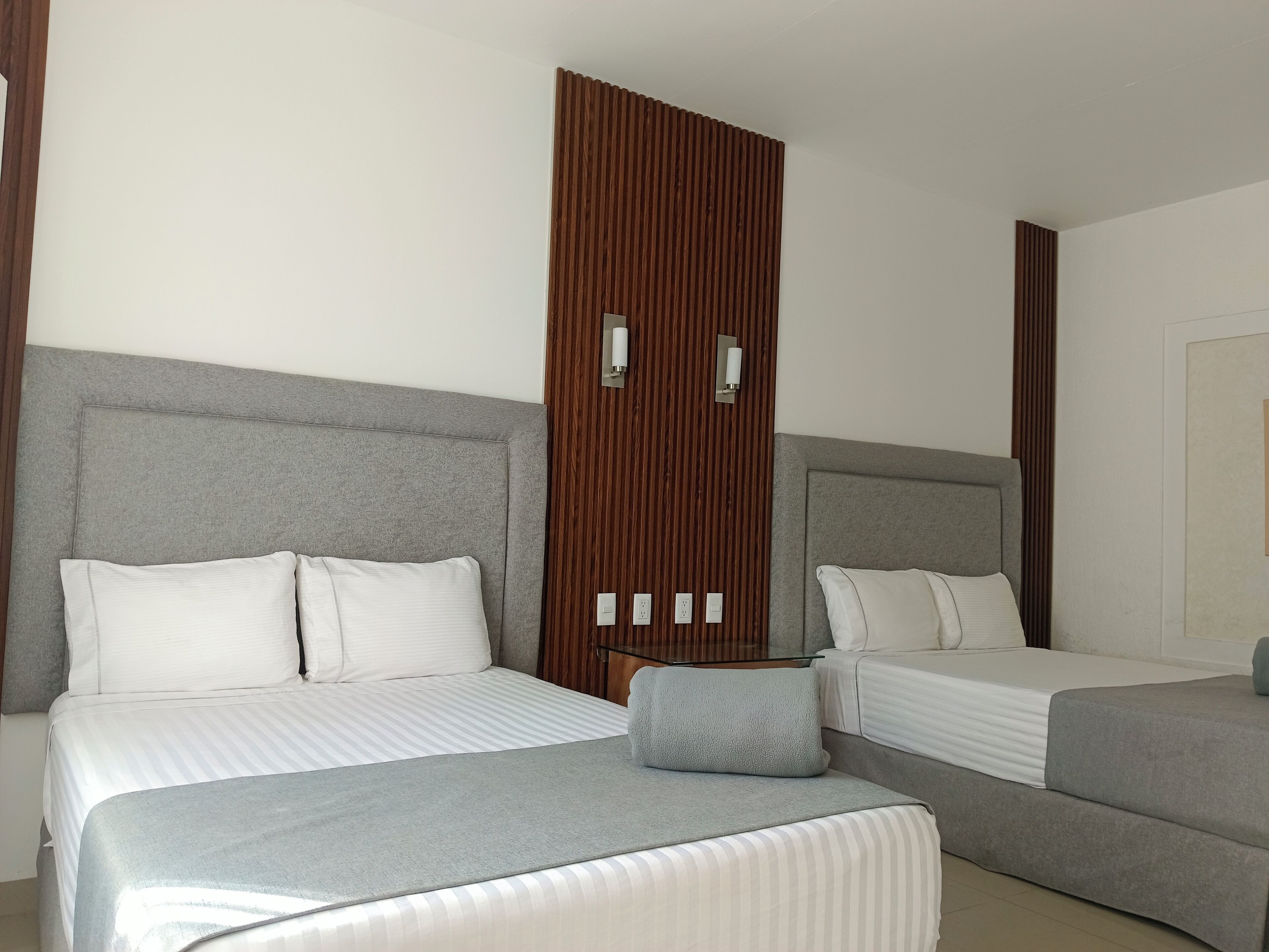 Schreibtisch, kostenloses WLAN, Bettwäsche