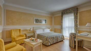 Deluxe Double Room | Select Comfort beds, minibar, in-room safe, individually furnished