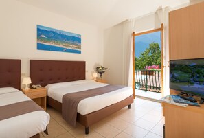 Minibar, caja de seguridad en la habitación, escritorio y wifi gratis 