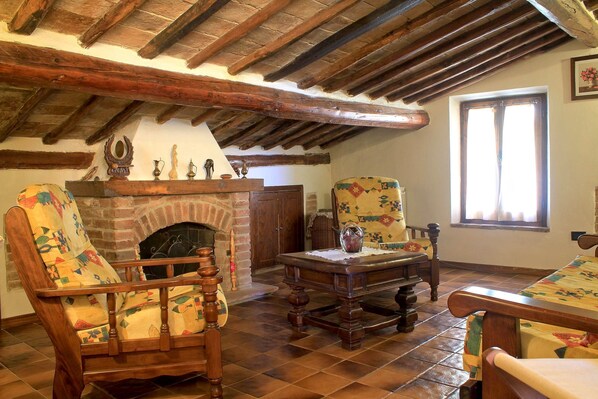 Double Room, 1 Double Bed | Living room | TV - Hotel La Terrazza di Montepulciano (Montepulciano)