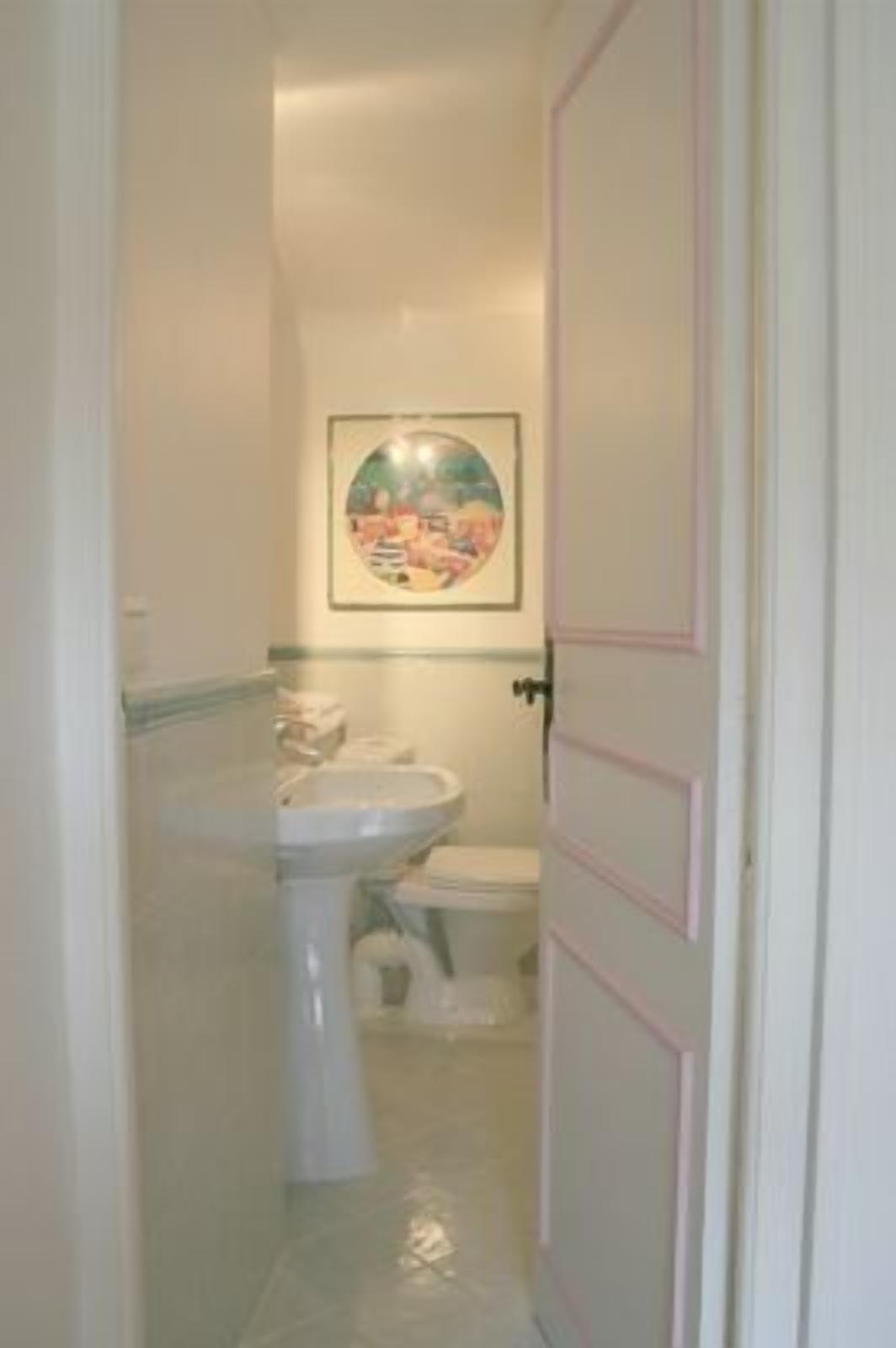 bathtub, free toiletries, hair dryer, bathrobes