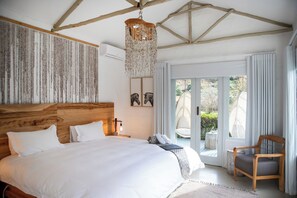 Romantic Suite (Garden)