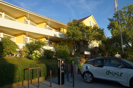 Exterior. Haus Am Kurpark Hotel Garni