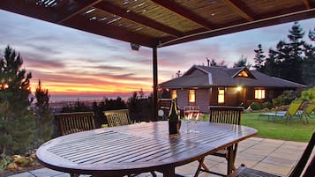 Cottage tiện nghi đơn giản, quang cảnh biển, đối diện biển (Ezantsi - Self Catering) | 1 phòng ngủ, bộ trải giường bằng vải cotton Ai Cập