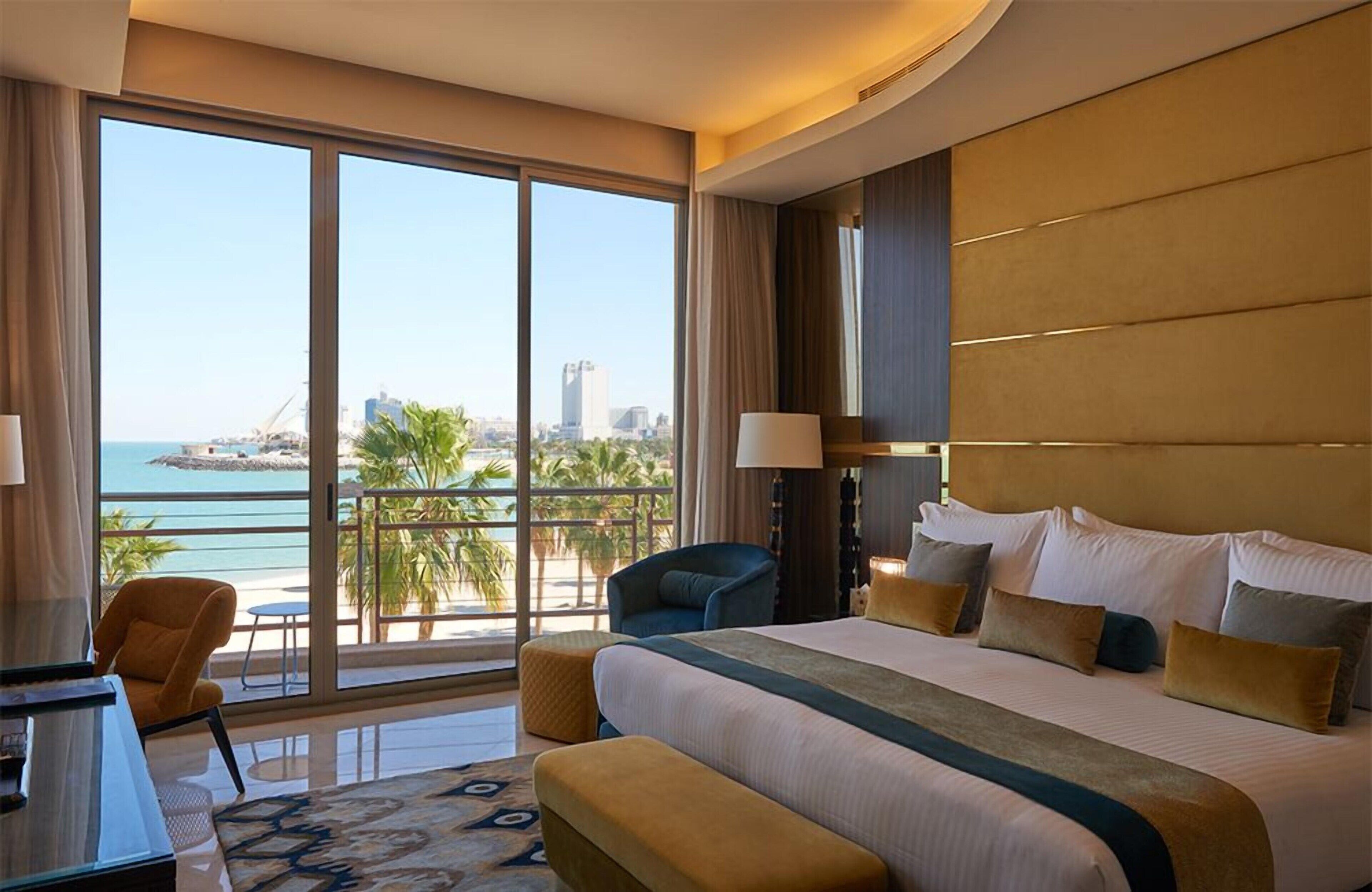 Couette en duvet d'oie, minibar, coffres-forts dans les chambres, bureau