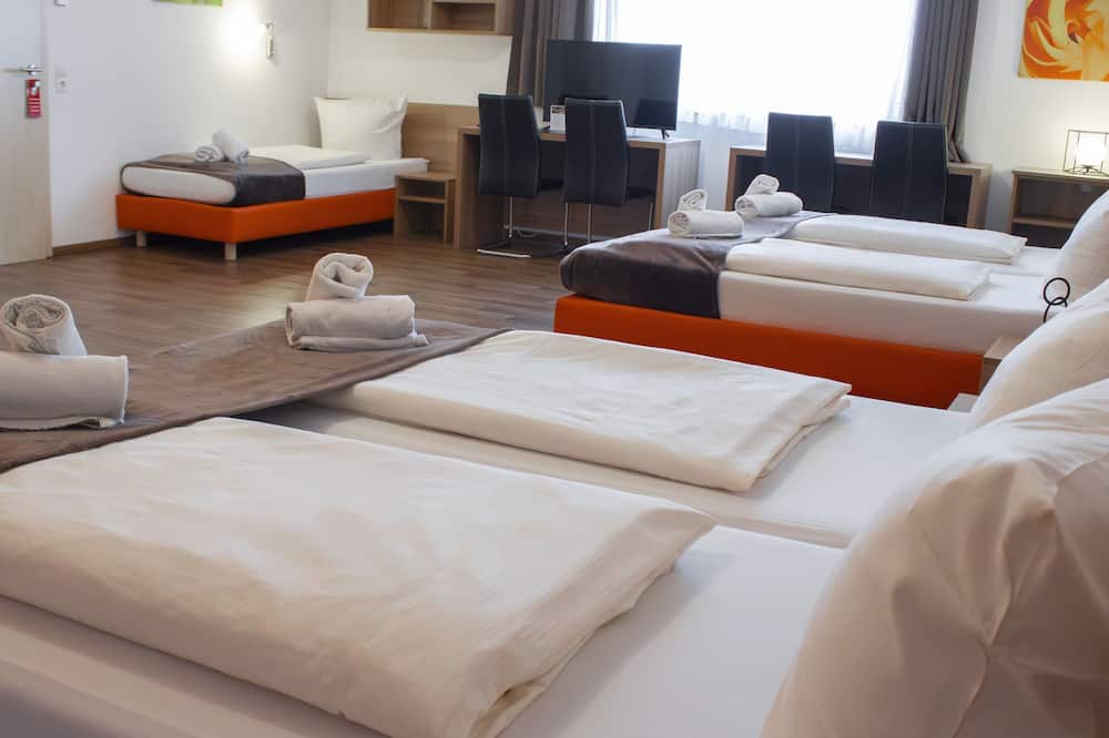 Orange Hotel und Apartments
