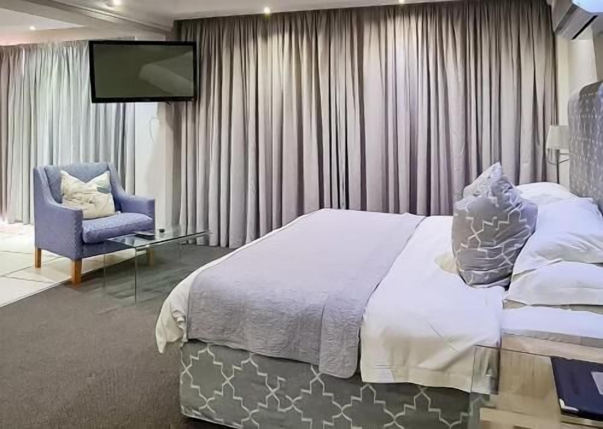 Premium bedding, Select Comfort beds, minibar, in-room safe