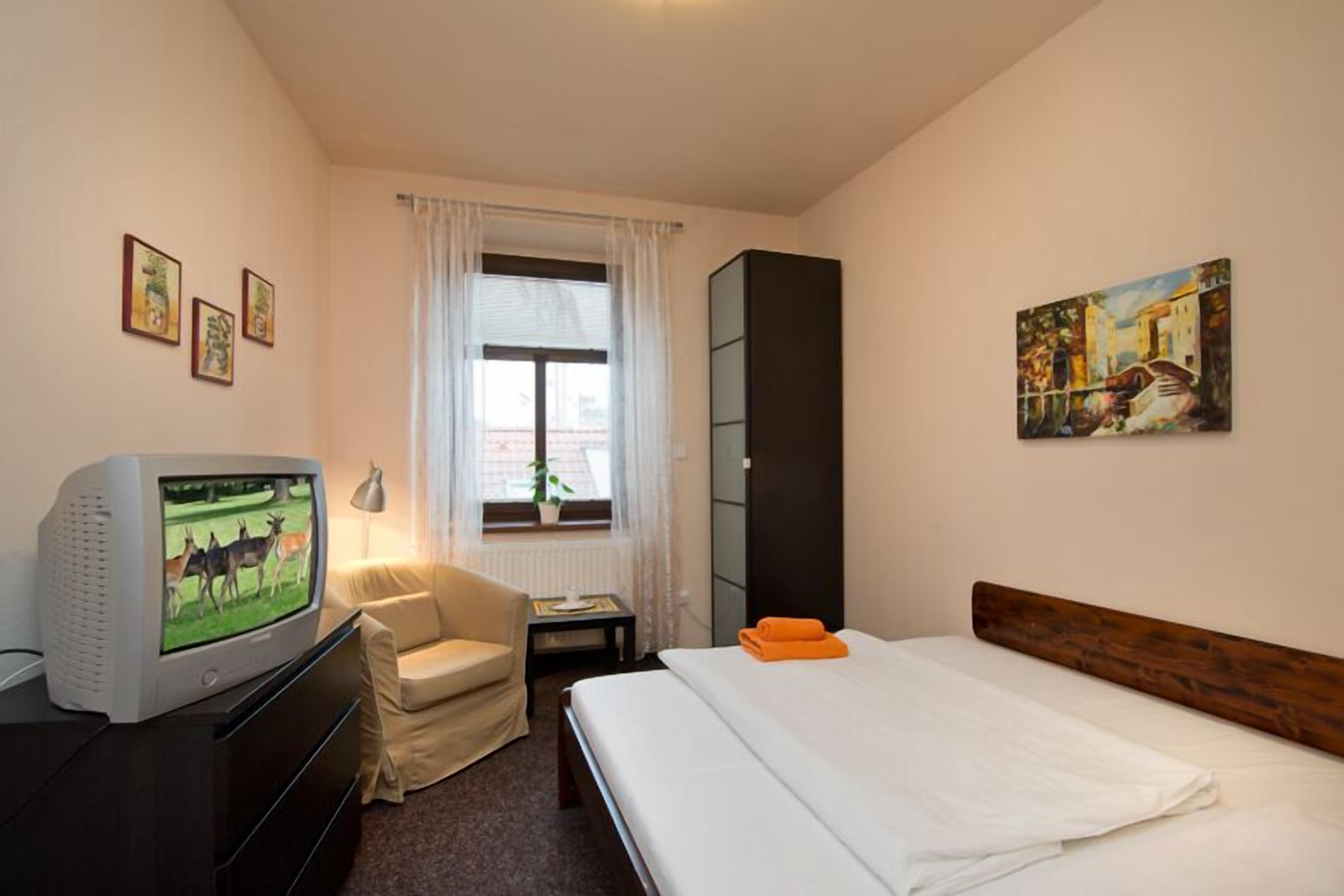 iron/ironing board, rollaway beds, free wifi