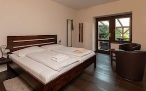 Kahden hengen huone (yksi tai kaksi sänkyä) | Terassi/patio